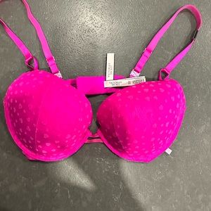 Victoria Secret Bra, Pink, New with Tags, 38D